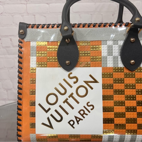 So Cute Tote made with a LOUIS VUITTON HOLIDAY ‘22 Lego Limited Edition Gift Bag - Picture 12 of 16